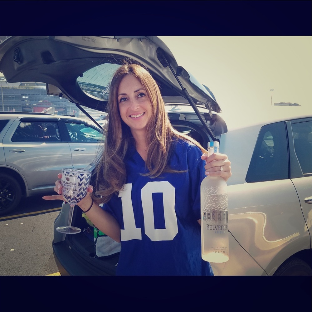 Meet your Posher, Eleni